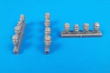 1/32 Universal Pilot Heads with no head gear 1/32 Universal Pilot Heads with no head gear