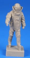 1/48 Bomb Disposal Technician 1/48 Bomb Disposal Technician